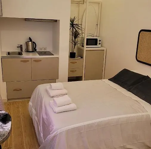 Tiny Rosa - Bairro Alto Affittacamere Lisbona