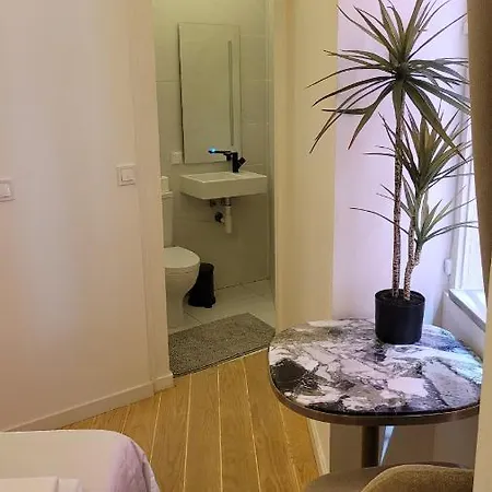 Tiny Rosa - Bairro Alto Guest house